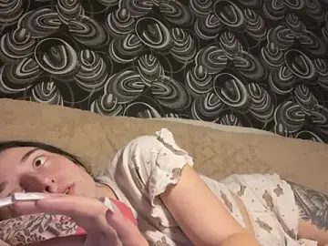 PiperKnight  live sex cam