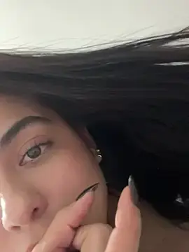 SidneyRoux  live sex cam