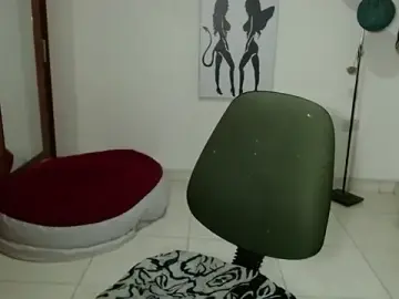 Vivian-milf  live sex cam