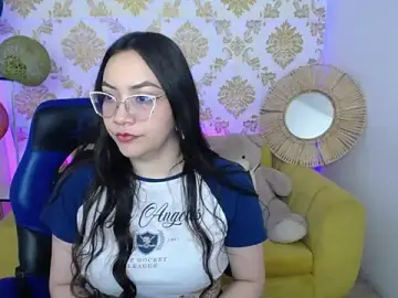 Aliss_m  live sex cam