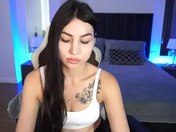 EliseVelour  live sex cam