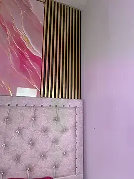 Rousse_blue  live sex cam