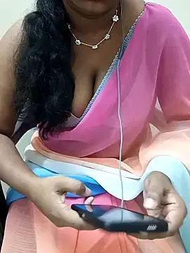 Tamilbigboobie  live sex cam