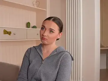 TrudiFanno  live sex cam
