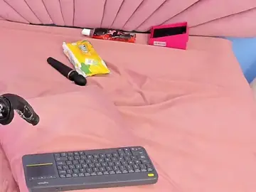 Sharlotthe_bigass  live sex cam