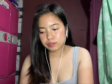 EwaGuzi  live sex cam