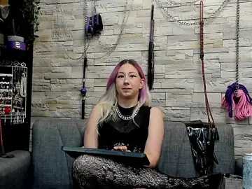 Miss_Kaz  live sex cam