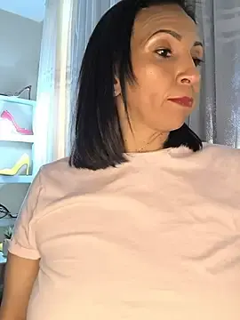 Mrsvictoriaaa  live sex cam