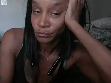 EnticingAaliyah  live sex cam