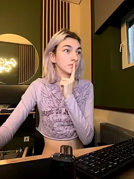 MiaInAir  live sex cam