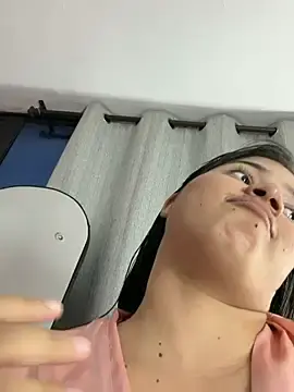 Mulan_rousse  live sex cam