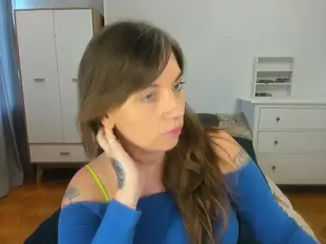 StacyTigerr  live sex cam