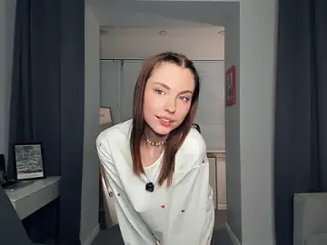 DelilaHeinl  live sex cam