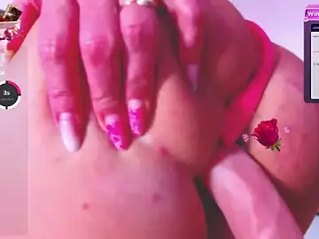 DelyaMonroe  live sex cam