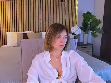 EmeraldGlow  live sex cam