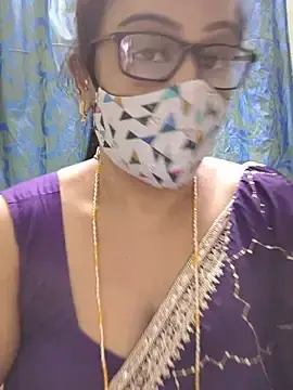 HoneyNila  live sex cam