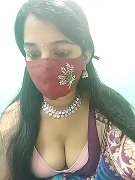 Honeya96  live sex cam