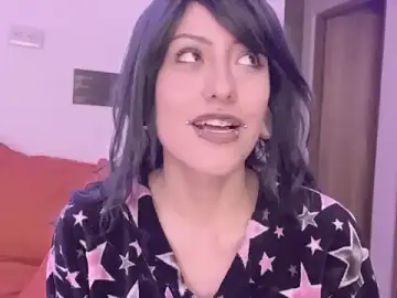 LiaMagnetic  live sex cam
