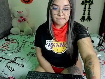 ValeriLux  live sex cam