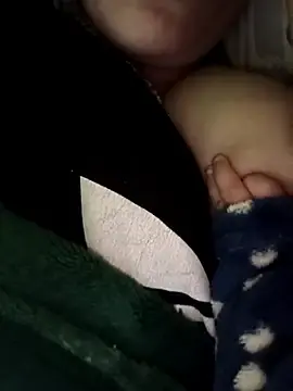 Hend2u  live sex cam