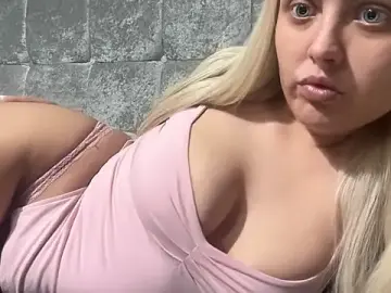 Kirstiex  live sex cam