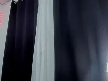 LatinaStepmom  live sex cam