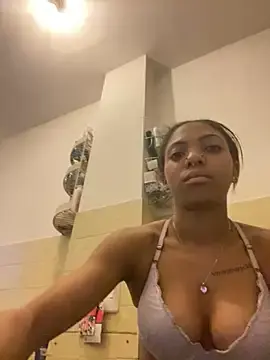 Misstugaa25  live sex cam