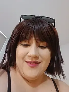 ItsNaiixa  live sex cam