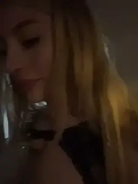 Jessy_Queen  live sex cam
