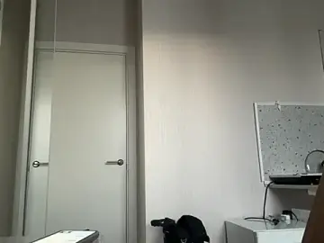 LoreenMaley  live sex cam