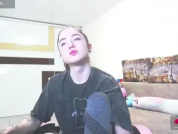 Luxuryalma  live sex cam