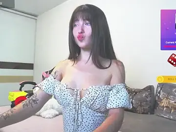 Luxuryalma  live sex cam