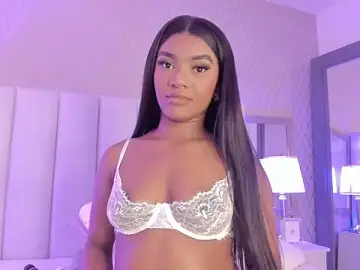SophiaSmiiths_  live sex cam
