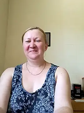 Blondyaguar  live sex cam