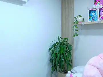 Emily_bank  live sex cam
