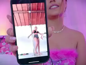 Emily_bank  live sex cam
