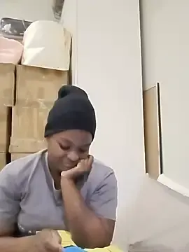 Pretty_shany  live sex cam