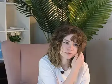 DetraBolen  live sex cam