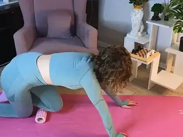 DetraBolen  live sex cam