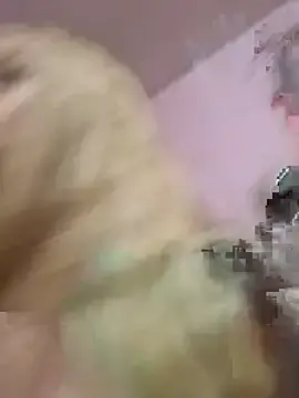 Honeycitabomnita  live sex cam