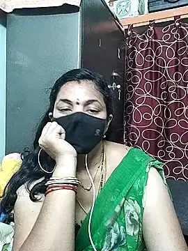 Leela_555  live sex cam