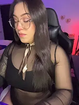 Lilyhotson  live sex cam