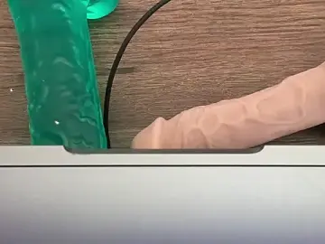 Painpig1994  live sex cam
