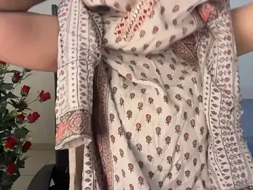 PiNk_ViBeS_  live sex cam