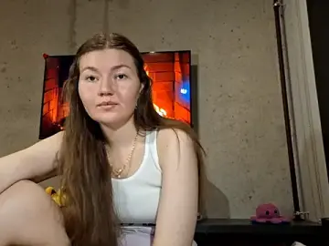 TobiMillinor  live sex cam