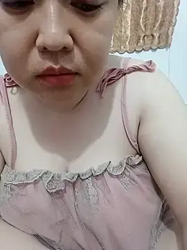 VyOanh2K  live sex cam
