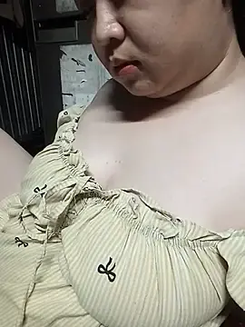 VyOanh2K  live sex cam