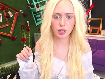 GothikaFrediks  live sex cam