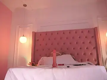 Honeyymoonn_  live sex cam