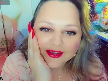 KlaraHoll  live sex cam